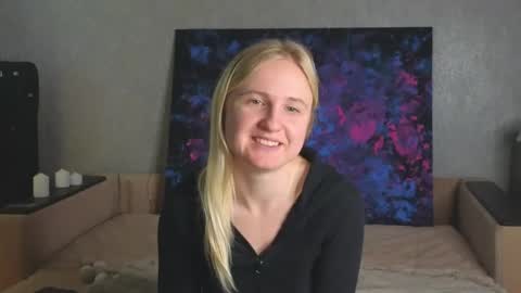 Snapshot of lanavismith chatting on October 23, 7:10 am LanaviSmith online show from October 23, 7:10 am