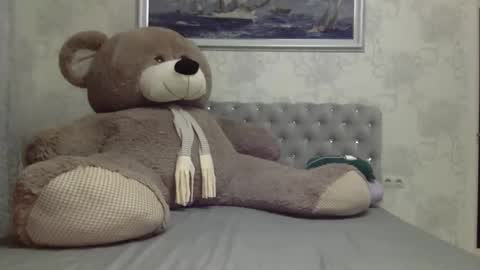 langoria online show from November 30, 1:01 am