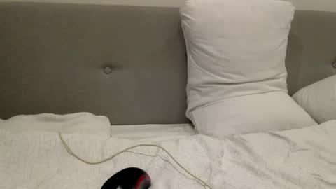 langoria online show from December 22, 12:34 pm