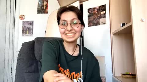 Mia online show from March 9, 6:51 am