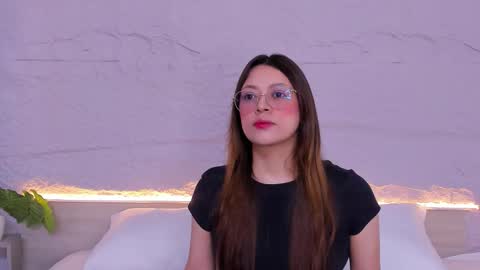 Lanna online show from February 2, 11:50 am