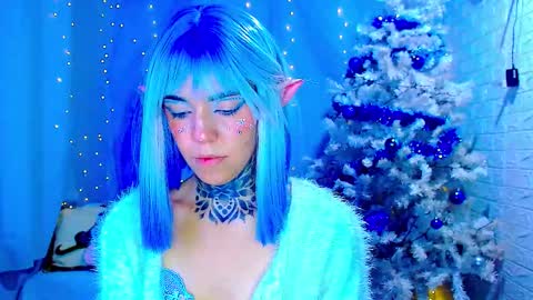 LANNIE   online show from December 18, 4:52 am