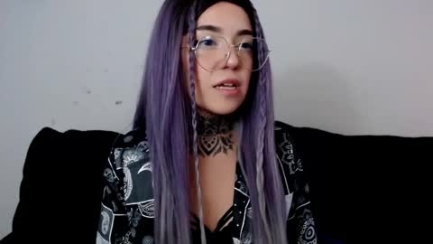 Snapshot of lannie_gonzales chatting on January 19, 7:04 pm LANNIE online show from January 19, 7:04 pm