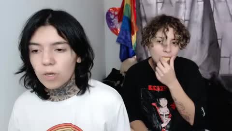 Snapshot of lannie_gonzales chatting on December 29, 8:04 pm LANNIE online show from December 29, 8:04 pm