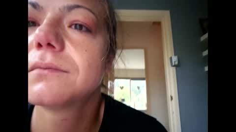 Snapshot of laraa333 chatting on September 18, 7:23 am Little online show from September 18, 7:23 am