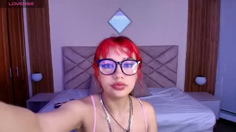 LaraCooper online show from March 31, 8:09 pm