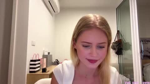 Stella online show from February 24, 10:29 am