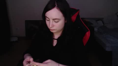 Laralianna online show from February 10, 9:07 pm