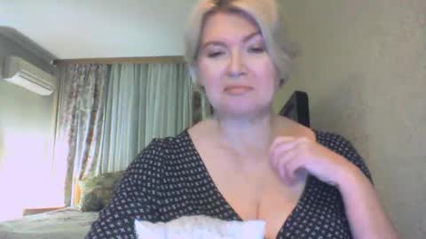 laramrs online show from October 15, 4:41 pm