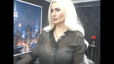 laras_moans online show from February 4, 8:13 am