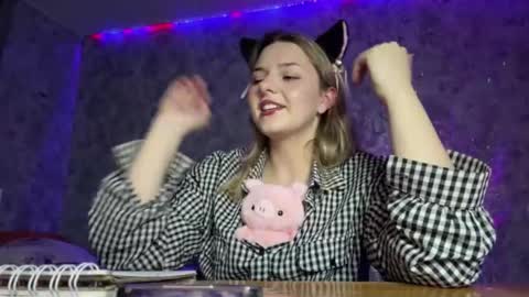 Nessie online show from April 23, 4:52 pm