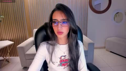 Larisa Smirnov online show from October 22, 4:48 am