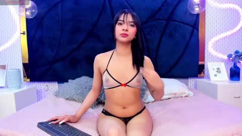 Snapshot of larissaevans chatting on February 12, 12:12 pm Valentina online show from February 12, 12:12 pm