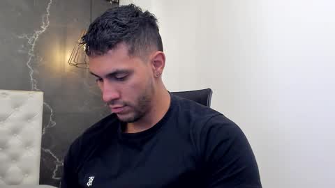 andrew online show from December 3, 1:56 pm