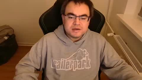 latexboy893 online show from February 26, 10:35 pm