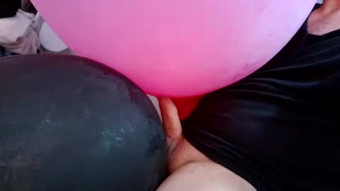 latexchris77 online show from August 7, 2:26 pm