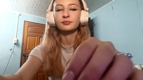 Amelia online show from October 14, 3:04 pm