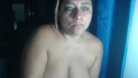 Snapshot of latin_big_boobs chatting on October 22, 4:15 am latin_big_boobs online show from October 22, 4:15 am