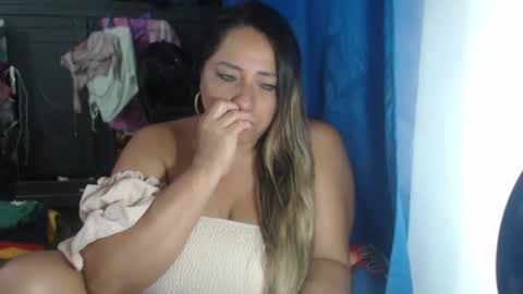 latin_big_boobs online show from April 19, 4:46 am