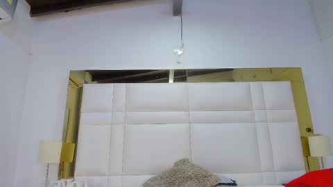 Johana y Santiago online show from March 8, 9:50 am