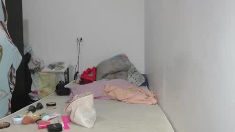 M E G A N  online show from December 3, 6:22 pm