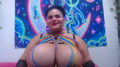 latina_bigboos12 online show from July 18, 2:24 am