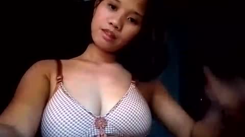 latina_shaine online show from April 22, 8:10 am