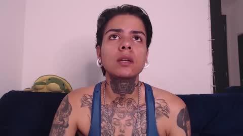 Alex online show from December 25, 10:37 pm