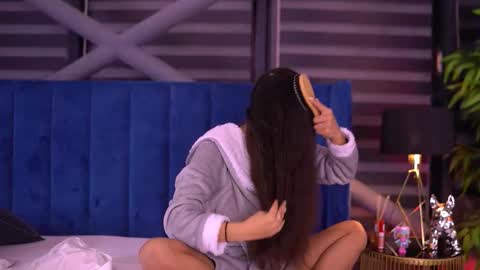 Latina online show from January 14, 7:00 pm