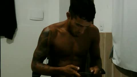 latinmarian online show from March 27, 7:58 am