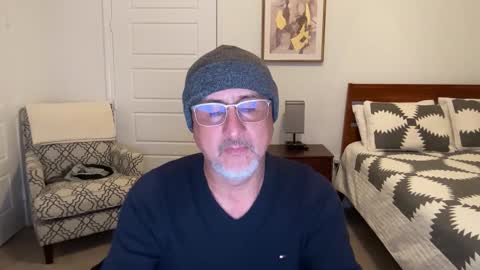 QS - INDEPENDENT MODEL online show from October 21, 3:33 am