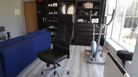 sam online show from October 13, 10:28 am