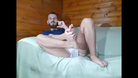 latinodiparis online show from February 26, 7:01 am