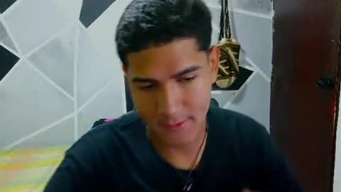 latinohotboy_ online show from June 15, 11:57 am