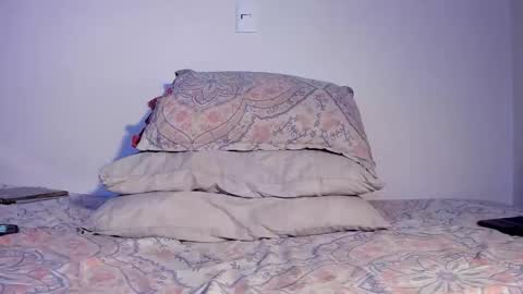 latinsecretfantasy online show from November 1, 12:33 am