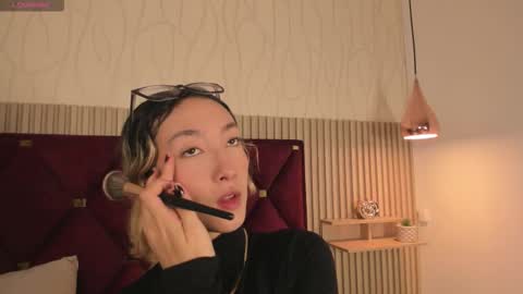 Lau Miller online show from September 15, 8:43 pm