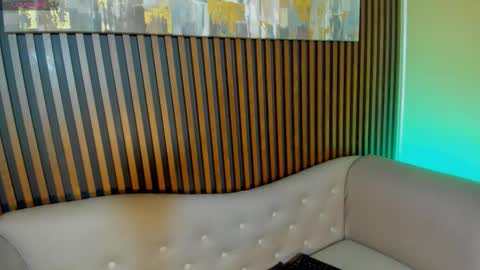 Laura online show from March 24, 12:44 pm