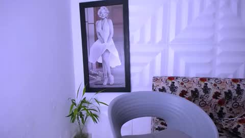 LAURA online show from September 22, 10:25 pm