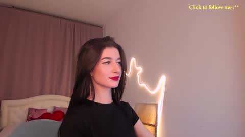 Laura online show from January 9, 8:25 pm