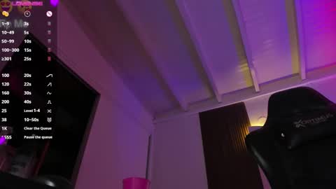 Lura online show from September 24, 11:39 am