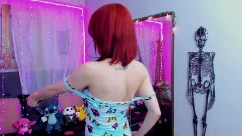 Kate  online show from March 6, 1:03 pm