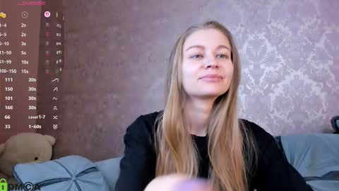 Laura online show from October 24, 10:49 am