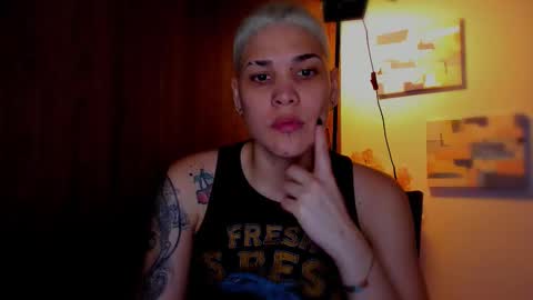 Laura Rose online show from March 8, 12:11 am