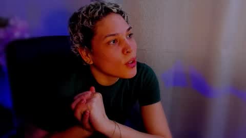 Laura Rose online show from November 16, 6:54 pm