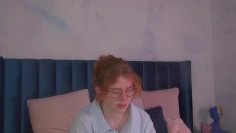 Laura online show from May 24, 4:41 am