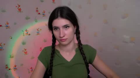 Laura online show from December 20, 10:11 am