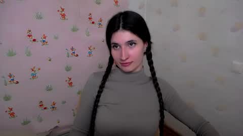 Laura online show from February 21, 1:36 pm