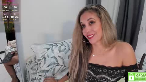 Laura online show from October 25, 3:51 am