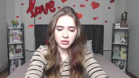 LauraHlot online show from March 3, 6:20 am