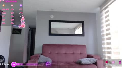 Laura online show from February 19, 9:03 pm